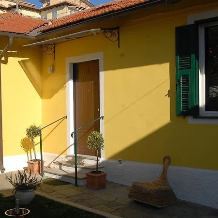 Casa Cino Feriehus Imperia